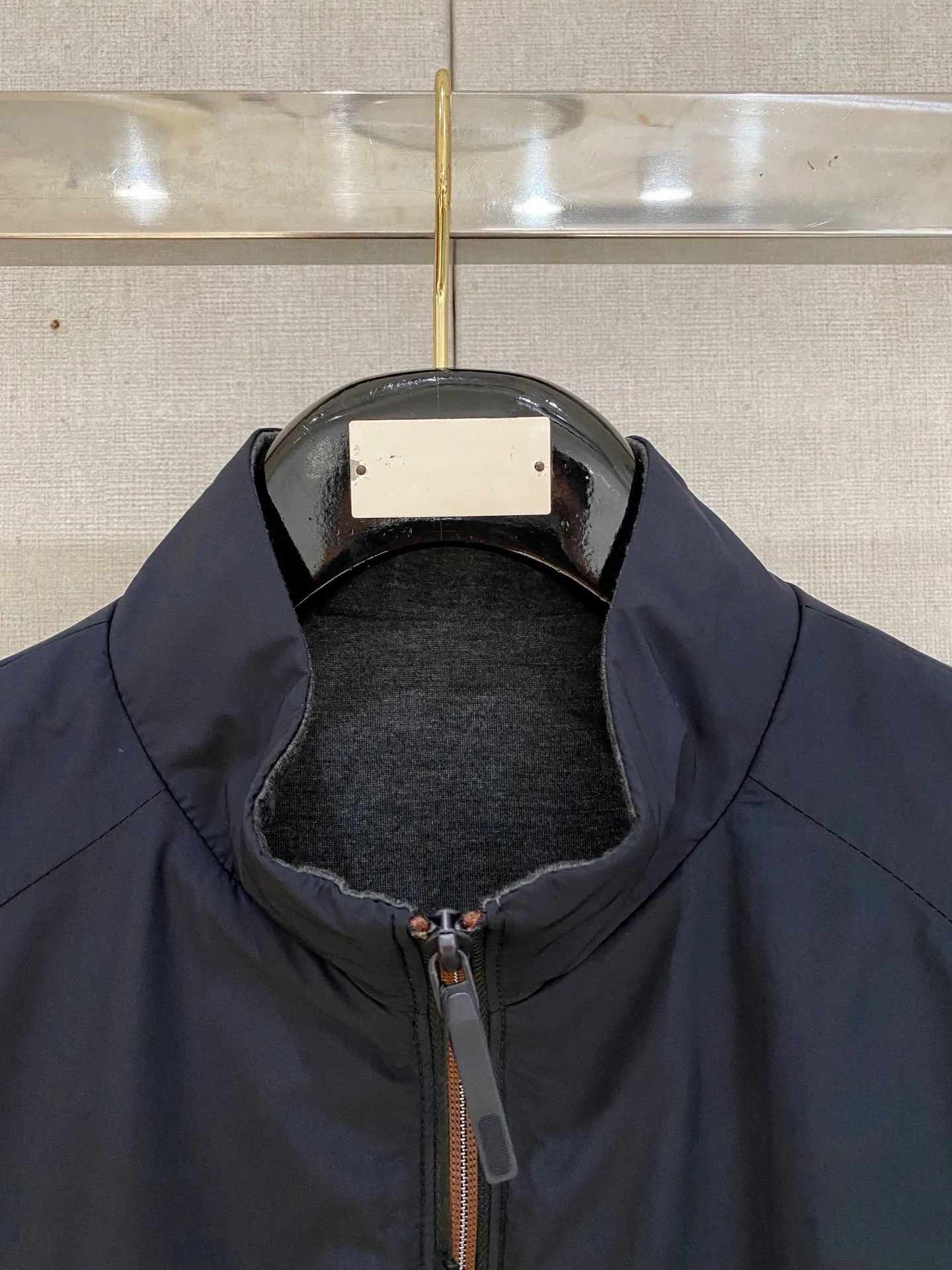 Zegna ： ， ， ， 、 ， ； ，Breathable ， ， 。 ： logo， ； ， ， ； ， ， ； ， ， 。 ： ， ， ； ， ， T 、 、 ； ， ； ， ， 。 ： 、 、 ， ， Versatile 。 ：Cream White、 、 、Navy Blue 、Black Sizes：M-4XL